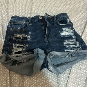 AE Oufitters Women’s Ripped Jean Shorts